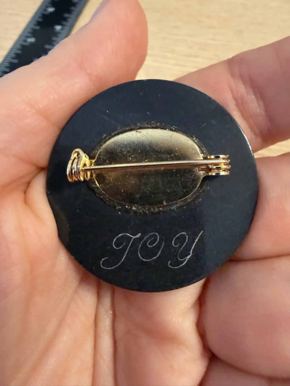 N/A decorative round